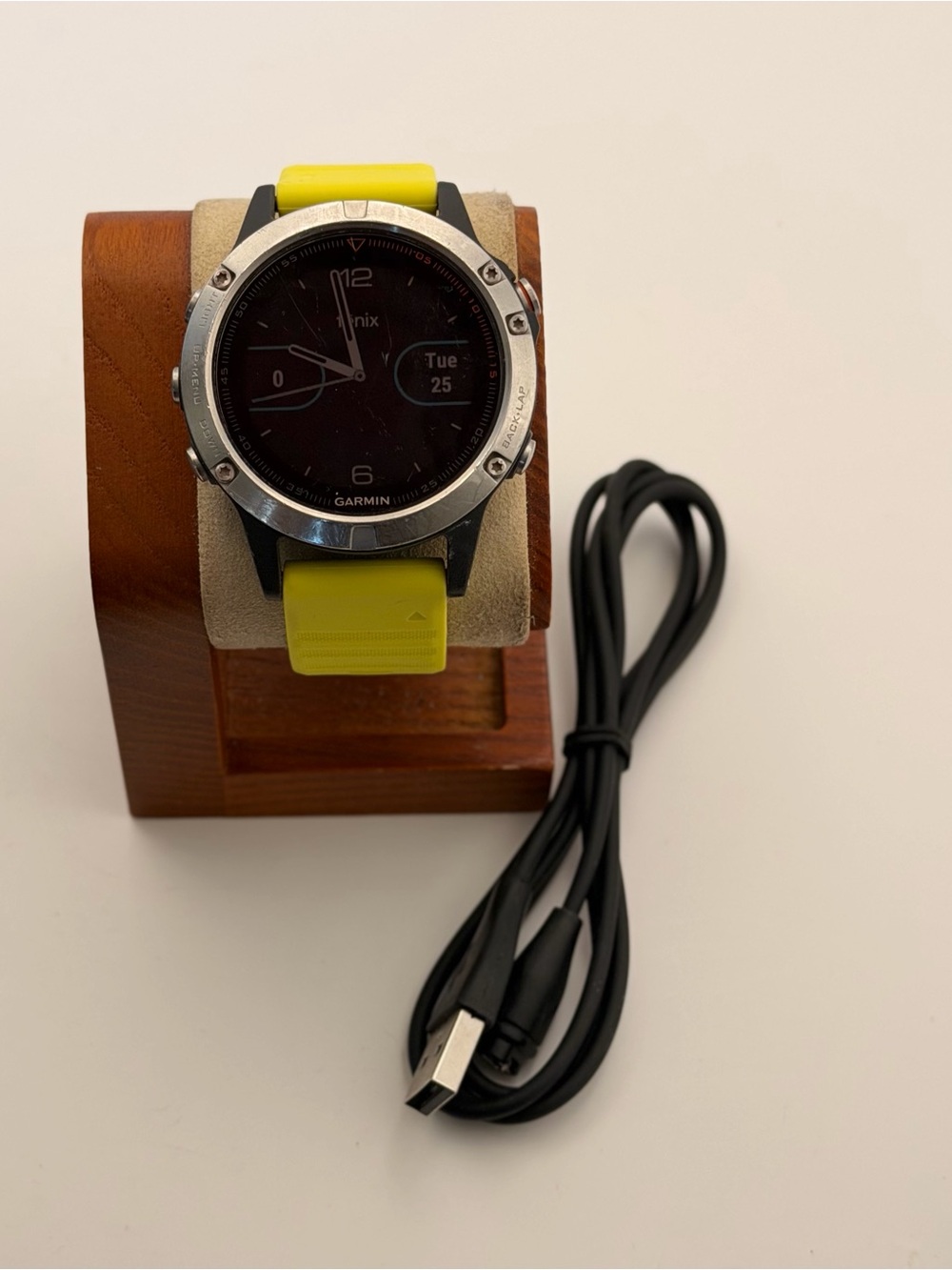 Garmin Fenix 5, Tested, Charger Included, Lemon Quick Fit Band